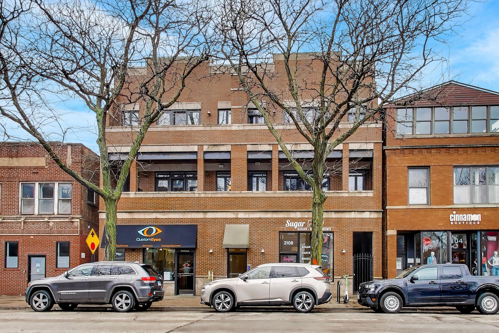 2108 West Roscoe Street Chicago IL 60618