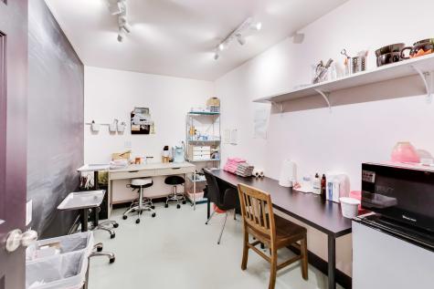2108 West Roscoe Street Chicago IL 60618