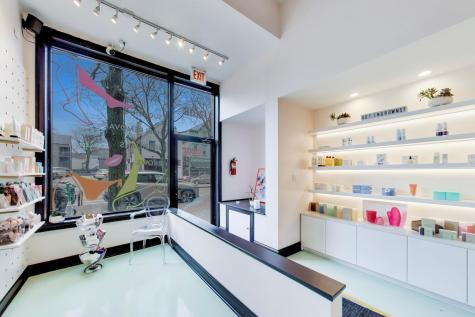 2108 West Roscoe Street Chicago IL 60618