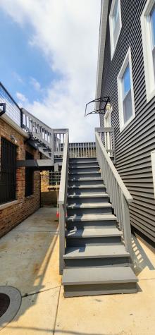 3816 West Montrose Avenue Chicago IL 60618