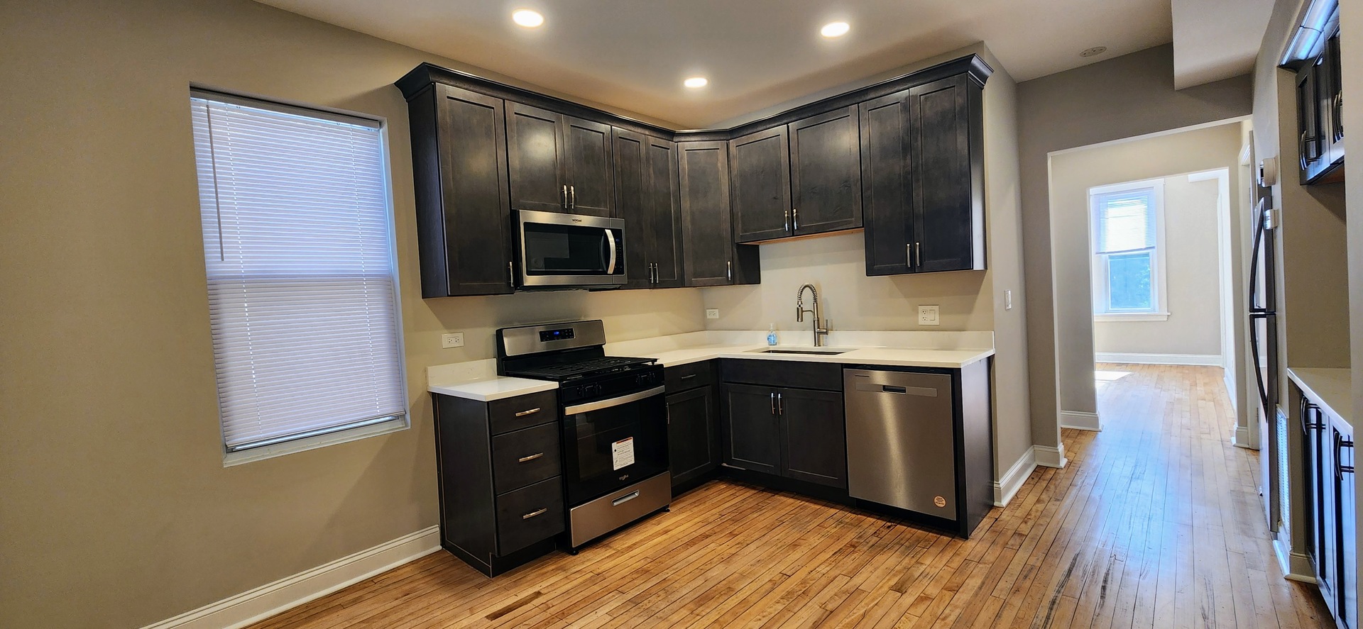 3816 West Montrose Avenue Chicago IL 60618