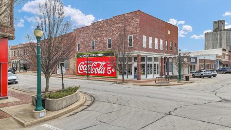 101 West Sale Street Tuscola IL 61953