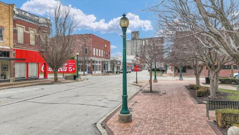 101 West Sale Street Tuscola IL 61953