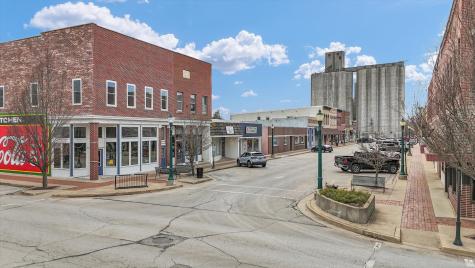101 West Sale Street Tuscola IL 61953