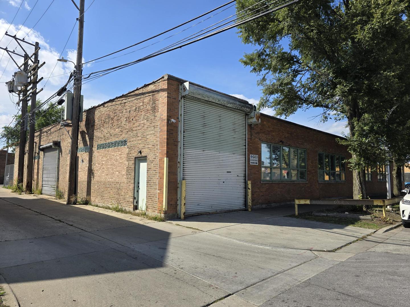 4535 West Addison Street Chicago IL 60641