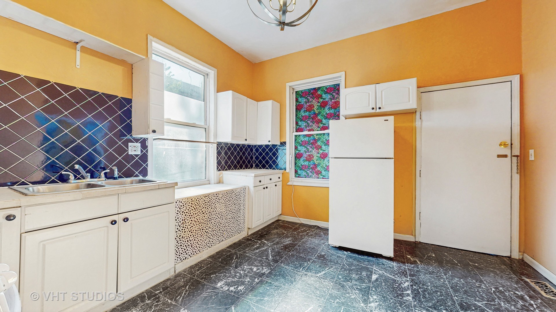 2221 West 21st Street Chicago IL 60608