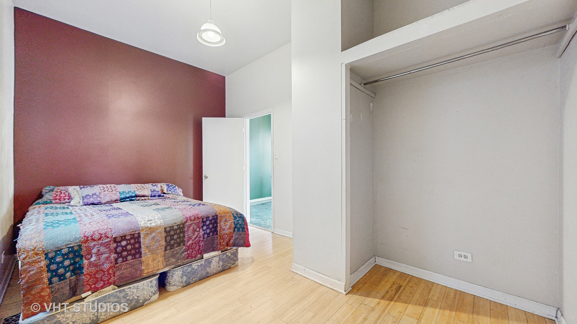 2221 West 21st Street Chicago IL 60608