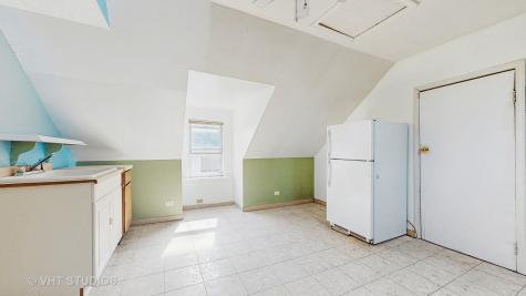 2221 West 21st Street Chicago IL 60608