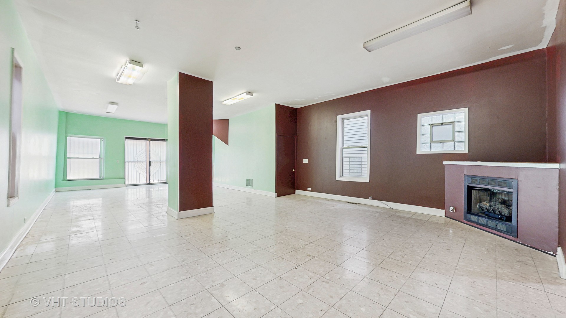 2221 West 21st Street Chicago IL 60608