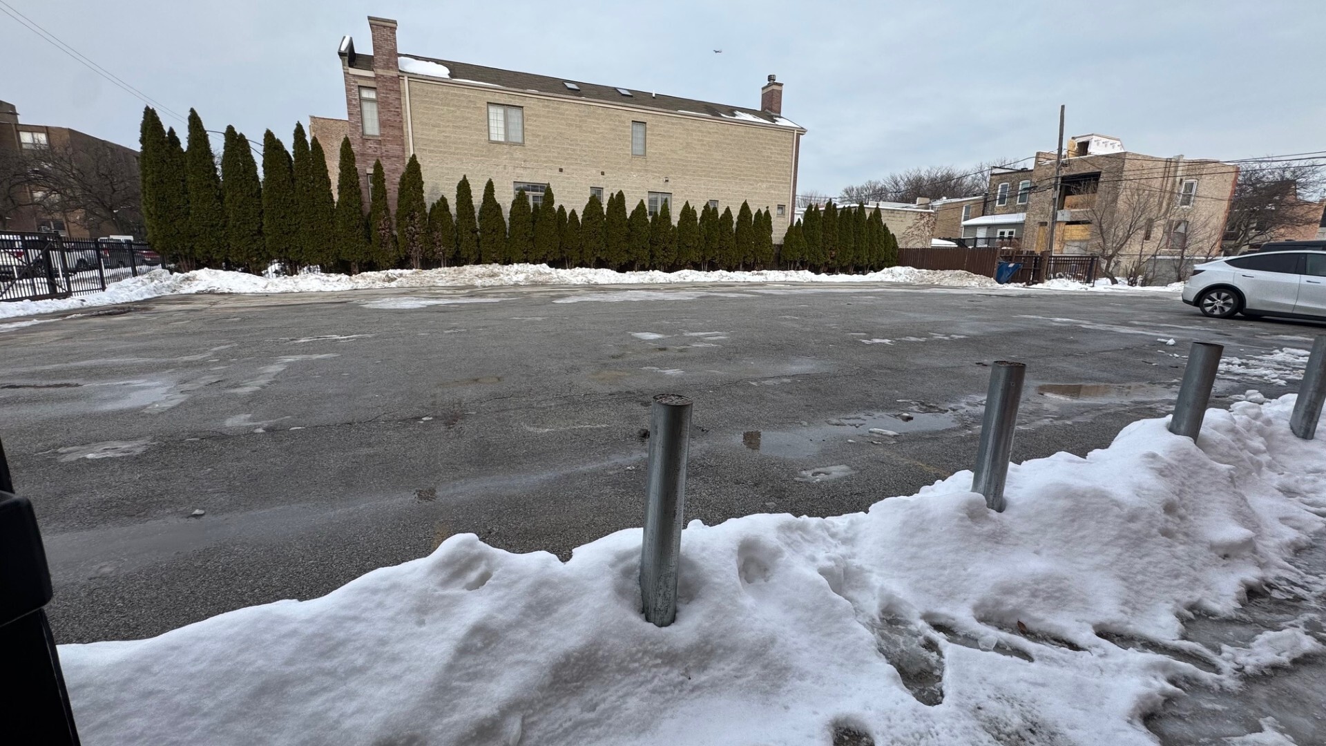 200 East 35th Street Chicago IL 60616