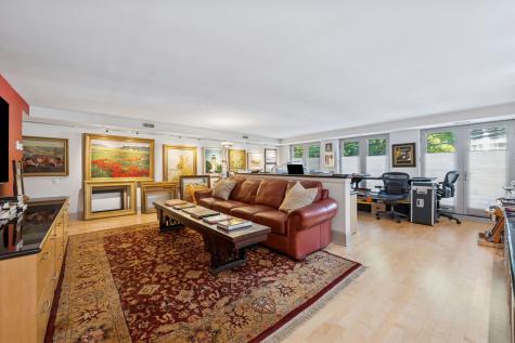2217 North Clybourn Avenue Chicago IL 60614