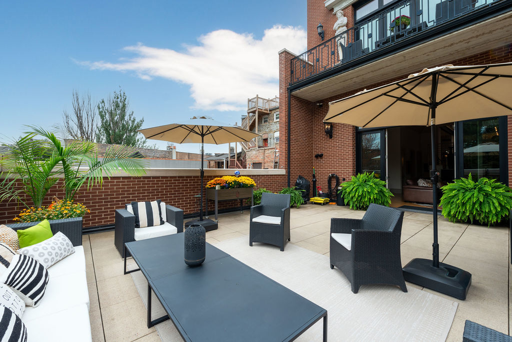 2217 North Clybourn Avenue Chicago IL 60614