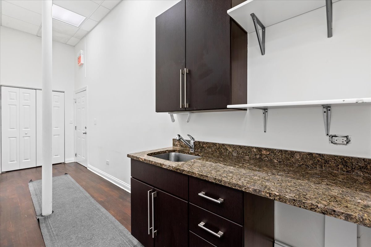 2142 West Chicago Avenue Chicago IL 60622