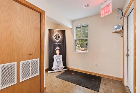 6401 West 107th Street Worth IL 60482