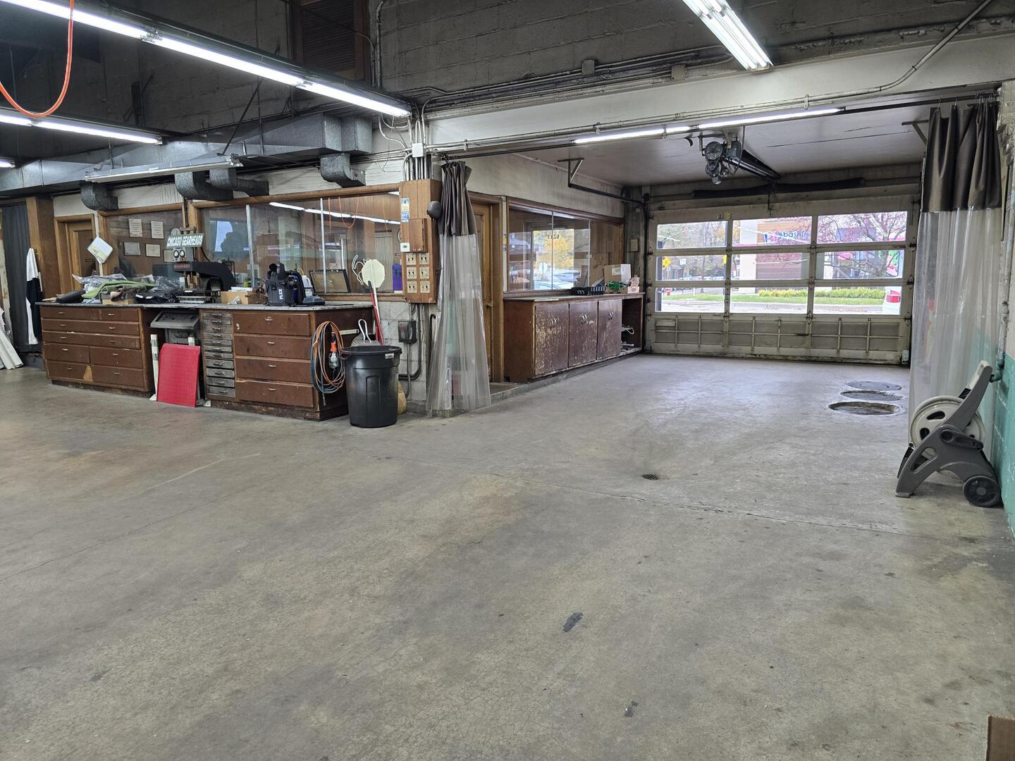 6247 North Clark Street Chicago IL 60660