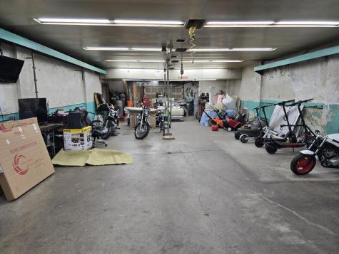 6247 North Clark Street Chicago IL 60660