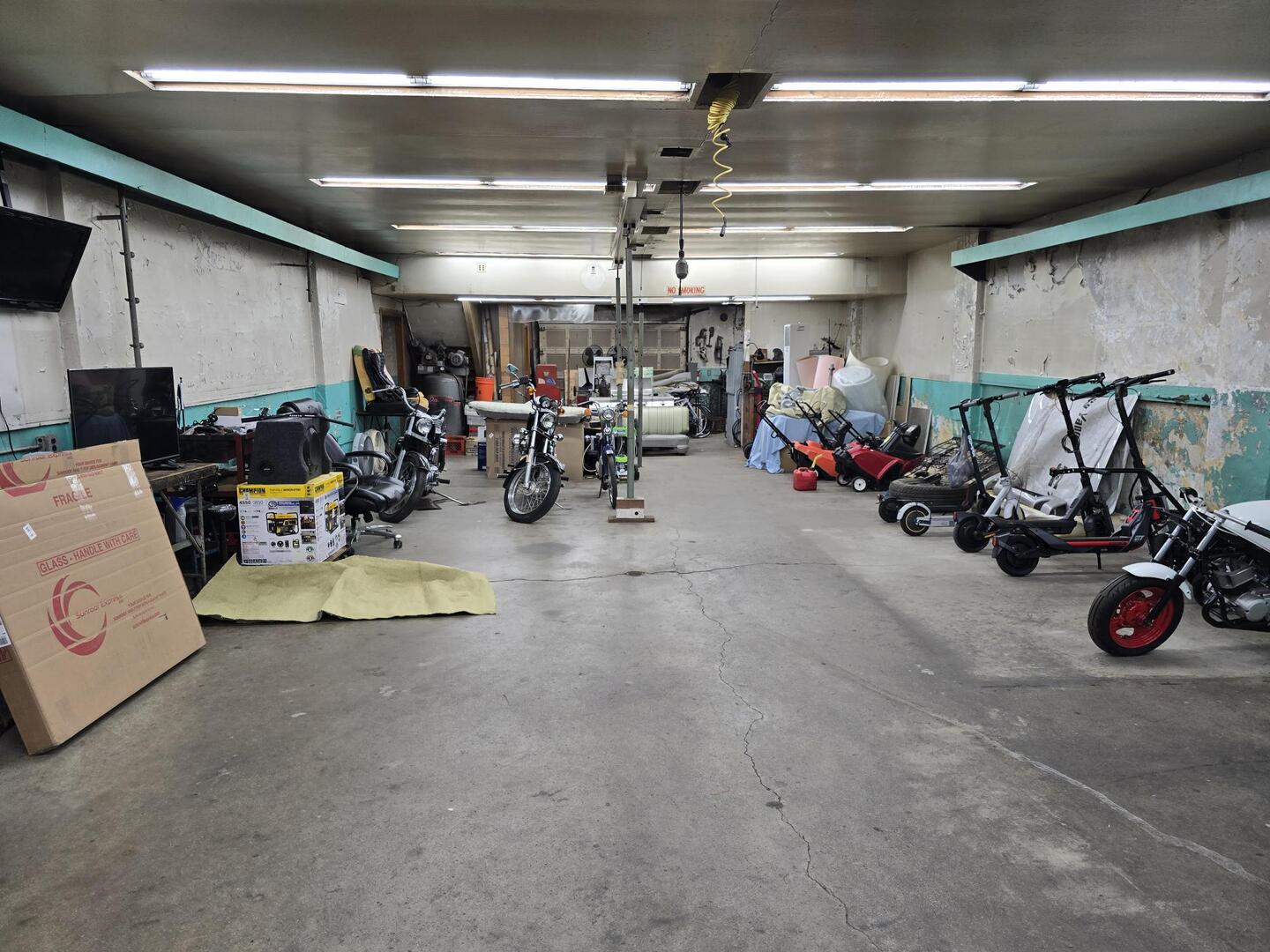 6247 North Clark Street Chicago IL 60660