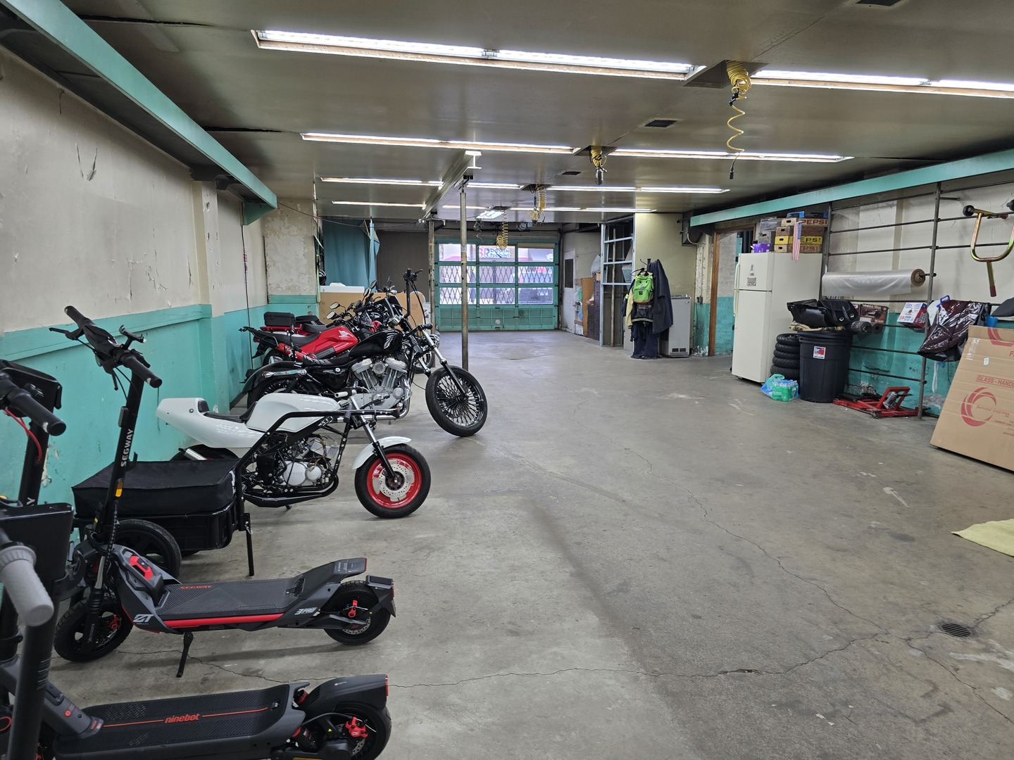 6247 North Clark Street Chicago IL 60660