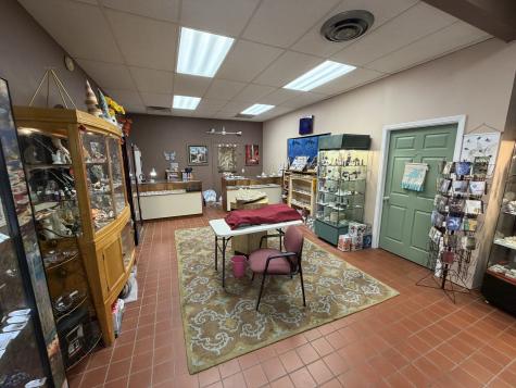 1411 6TH Avenue Moline IL 61265