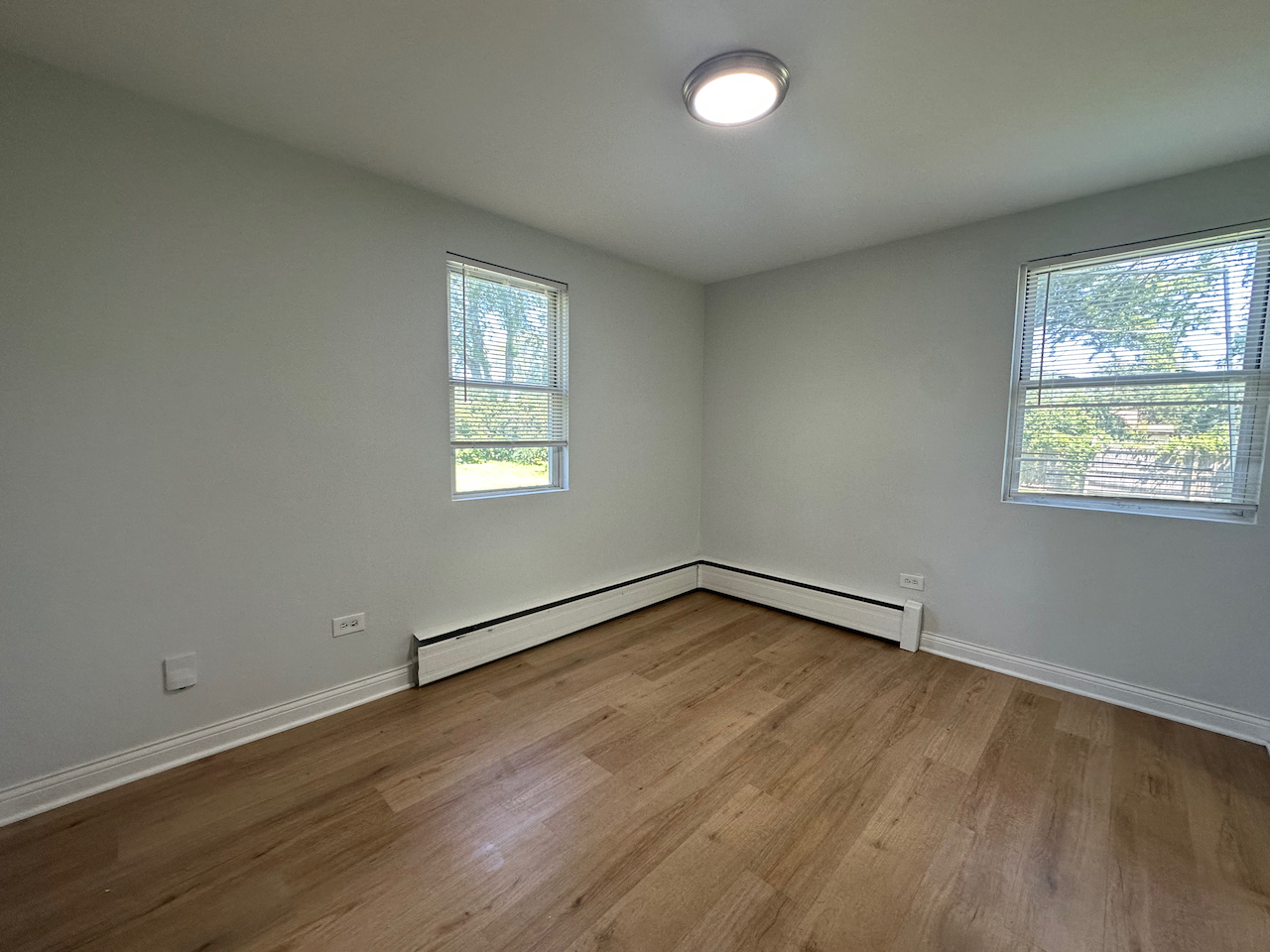 912 East Saint Charles Road Lombard IL 60148