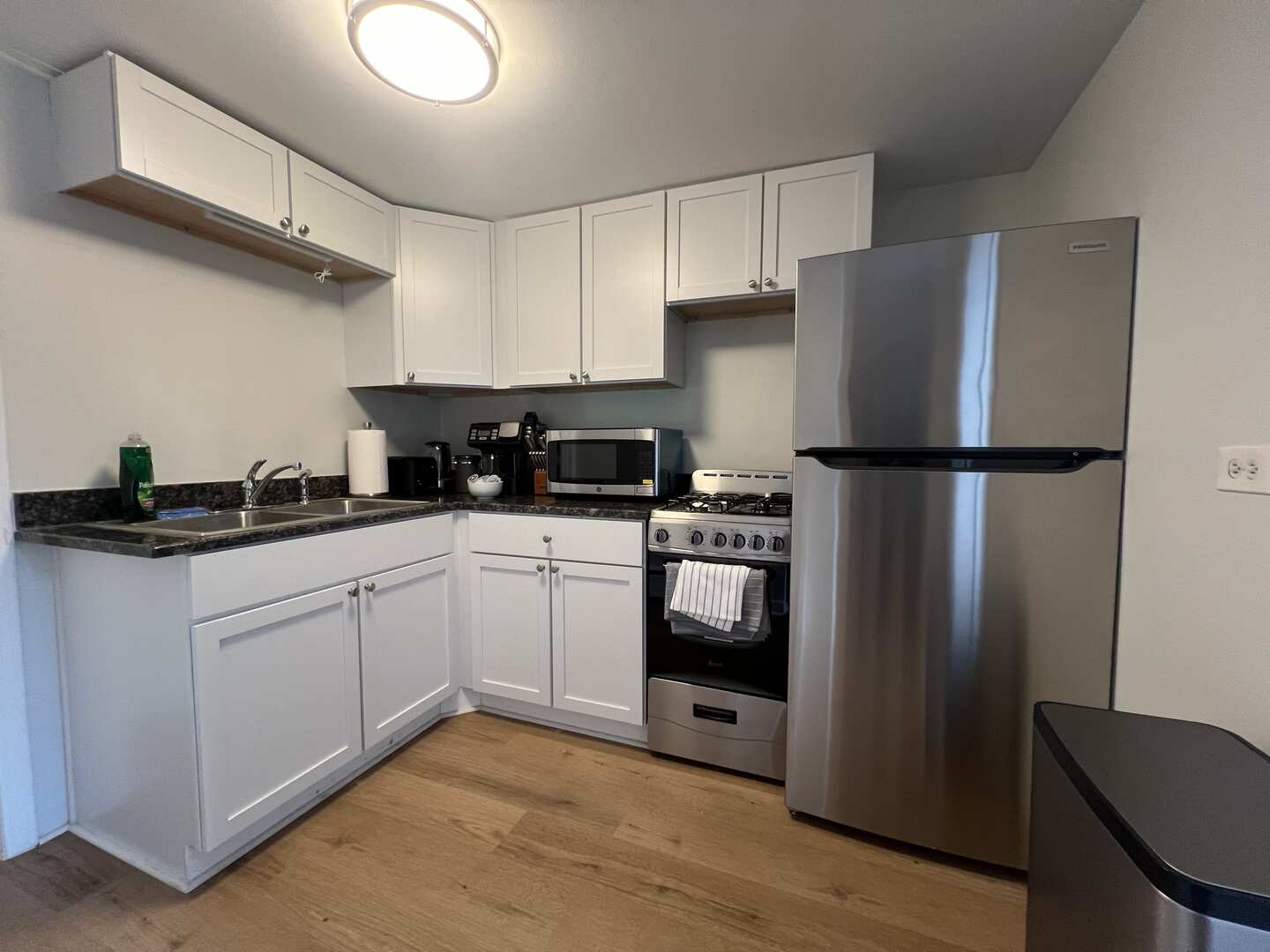 912 East Saint Charles Road Lombard IL 60148