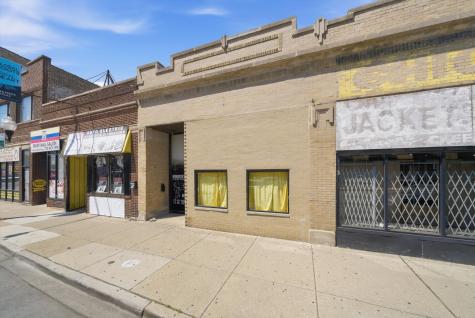 3348 West Montrose Avenue Chicago IL 60618