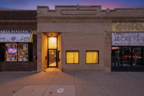 3348 West Montrose Avenue Chicago IL 60618
