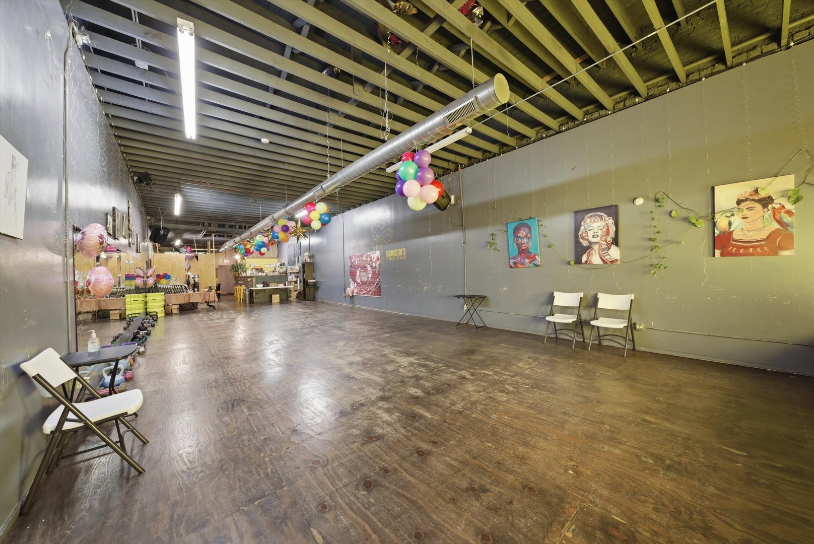 3348 West Montrose Avenue Chicago IL 60618