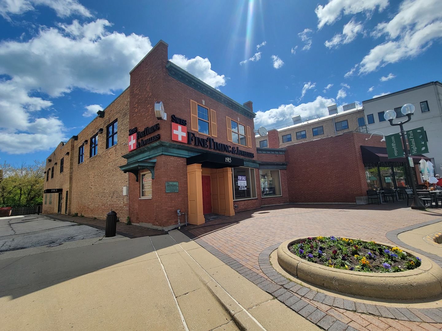 1913-15 Sheridan Road Highland Park IL 60035