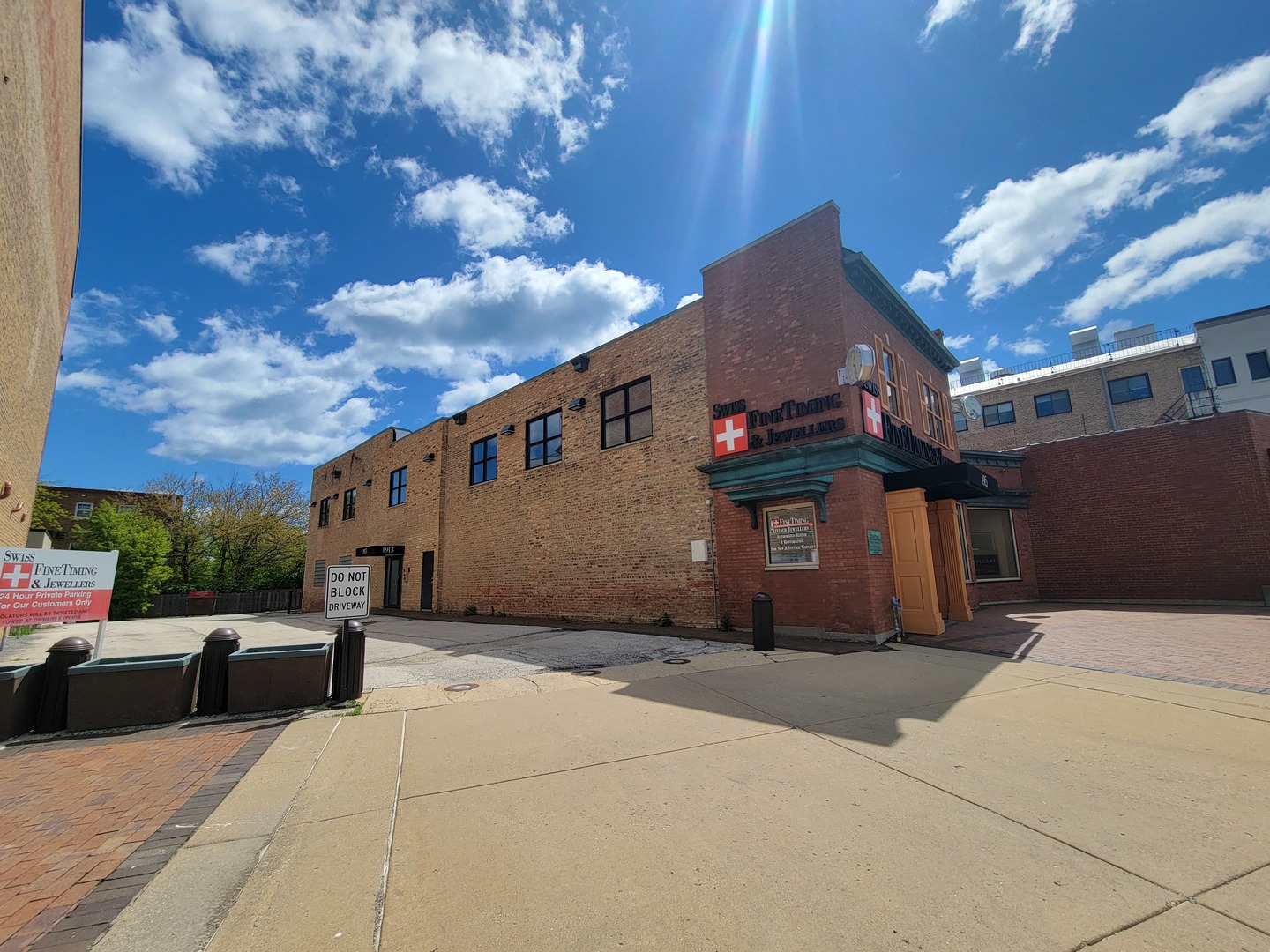 1913-15 Sheridan Road Highland Park IL 60035