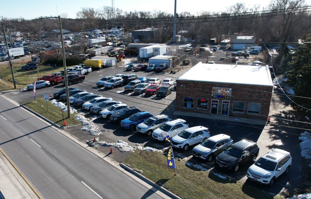 25W331 Lake Street Roselle IL 60172