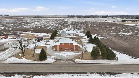 1275 East State Route 49 Highway Cissna Park IL 60924