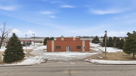 1275 East State Route 49 Highway Cissna Park IL 60924