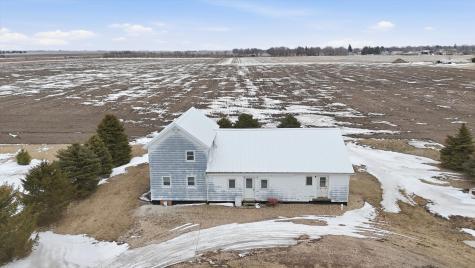 1275 East State Route 49 Highway Cissna Park IL 60924