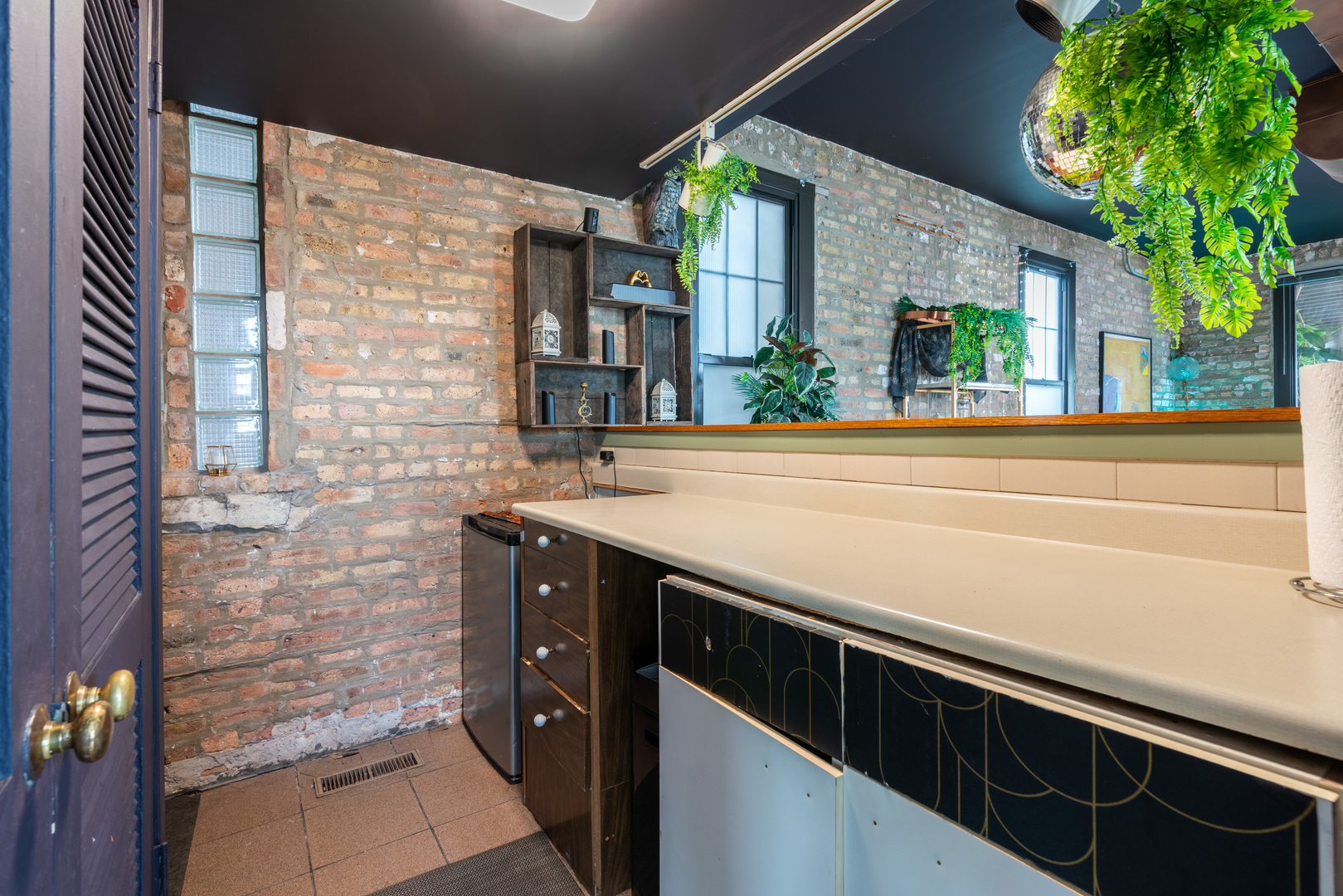2331 North Elston Avenue Chicago IL 60614