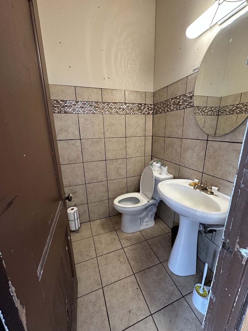 12129 South Peoria Street Chicago IL 60643