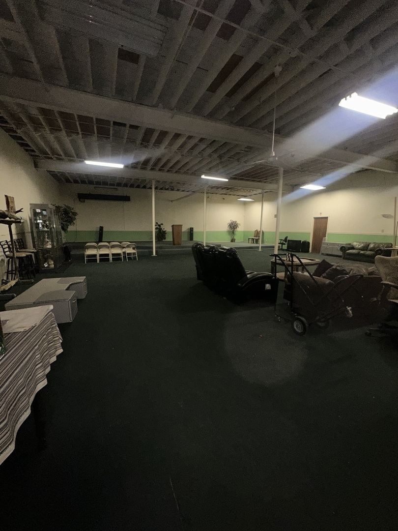 12129 South Peoria Street Chicago IL 60643