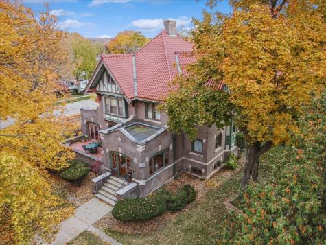 305 Oregon Avenue West Dundee IL 60118