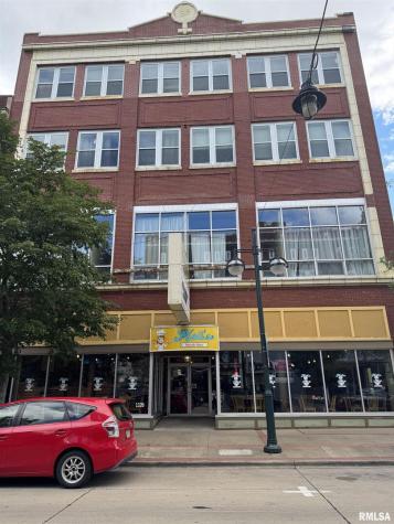 1320 5TH Avenue Moline IL 61265