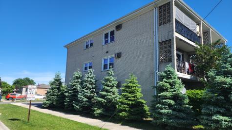 8125 S Roberts Road Bridgeview IL 60455