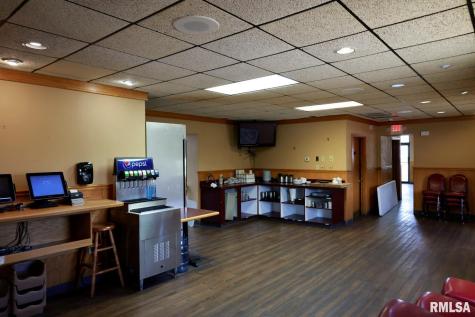 4514 9TH Street Rock Island IL 61201