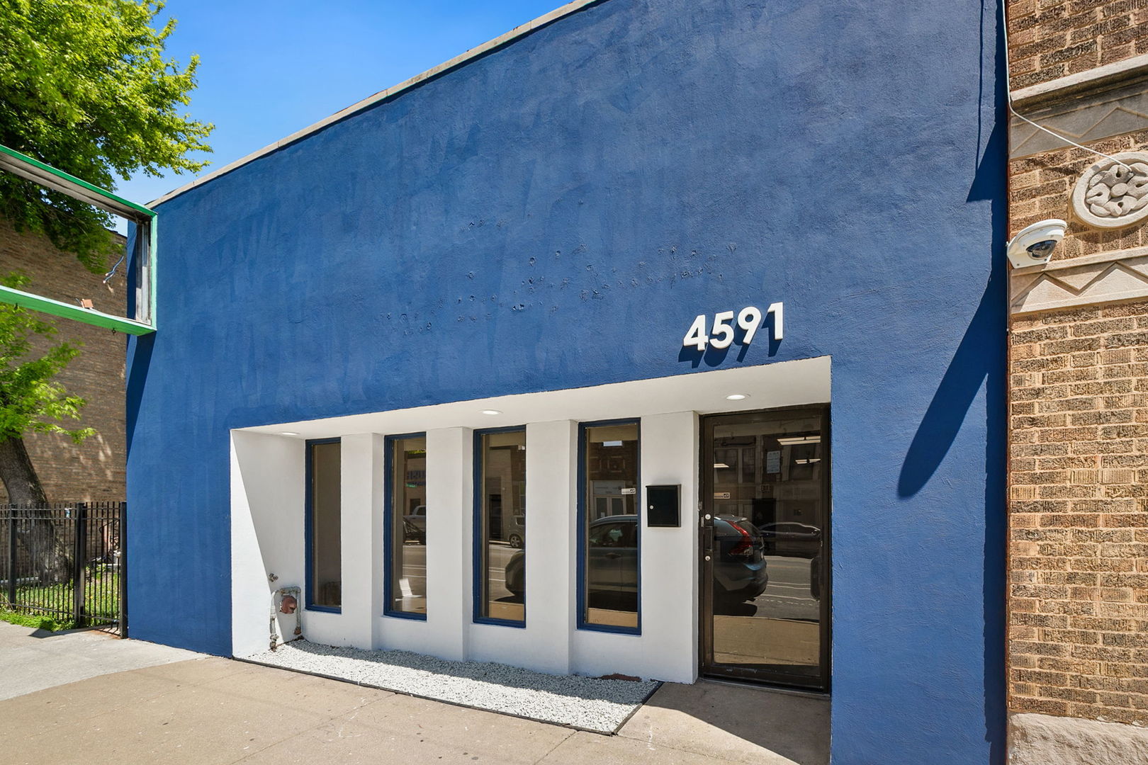4591 North Elston Avenue Chicago IL 60630