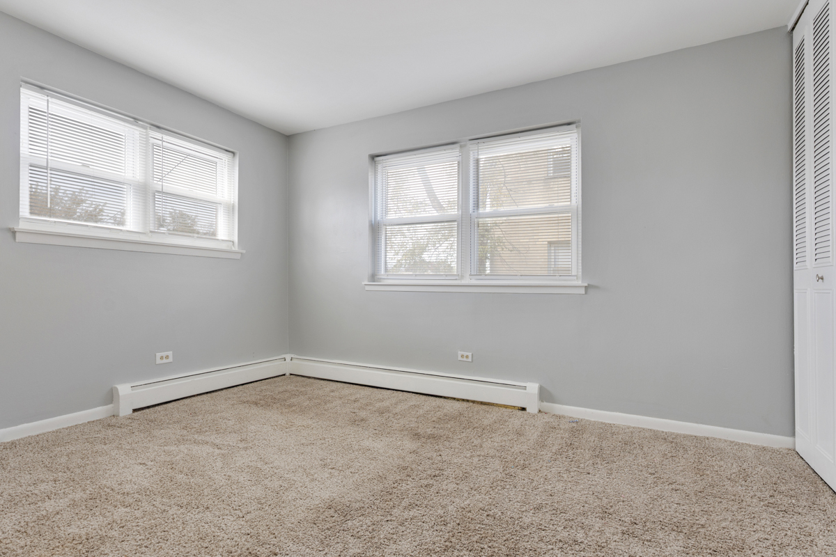 528 North Ardmore Avenue Villa Park IL 60181