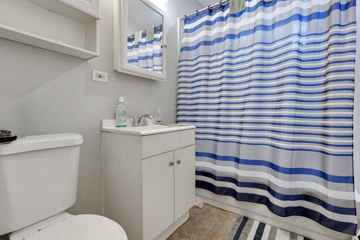 528 North Ardmore Avenue Villa Park IL 60181