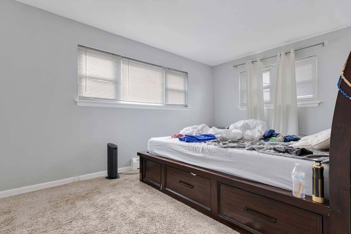 528 North Ardmore Avenue Villa Park IL 60181