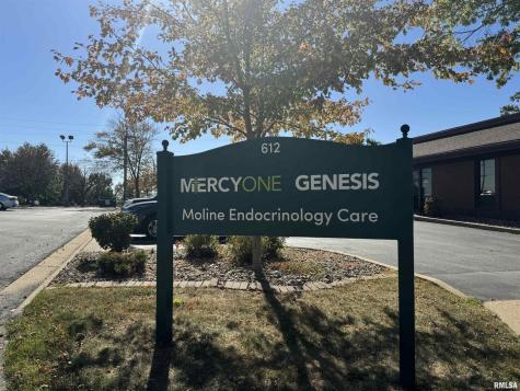612 35TH Avenue Moline IL 61265