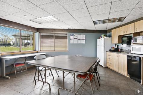 970 Mchenry Avenue Crystal Lake IL 60014