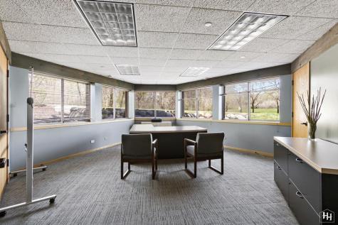 970 Mchenry Avenue Crystal Lake IL 60014