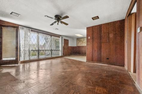 2544 East 83rd Street Chicago IL 60617