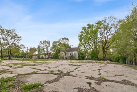 2544 East 83rd Street Chicago IL 60617